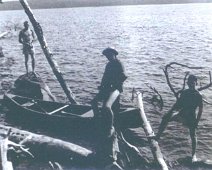 Canoe07 Taking a break: (L->R) Ward Guild, Bill McQueen, (?)