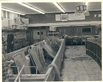 GroceryStoreMud Interior mud of a supermarket. Photo by Dick Neal